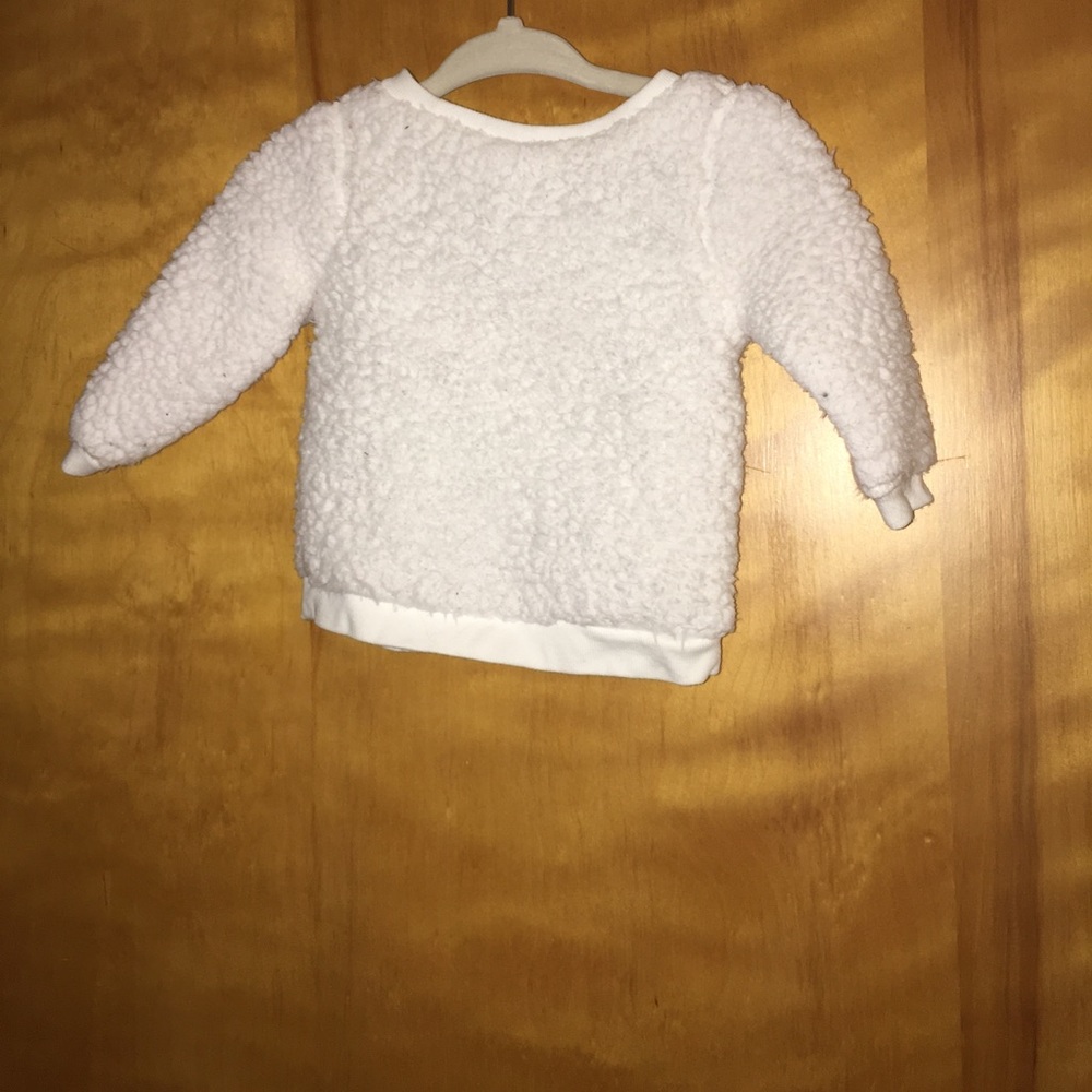 Puff sweater